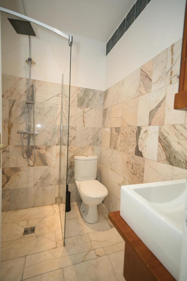 Prestige Designer Apartment, Super Central Nisa Exterior foto